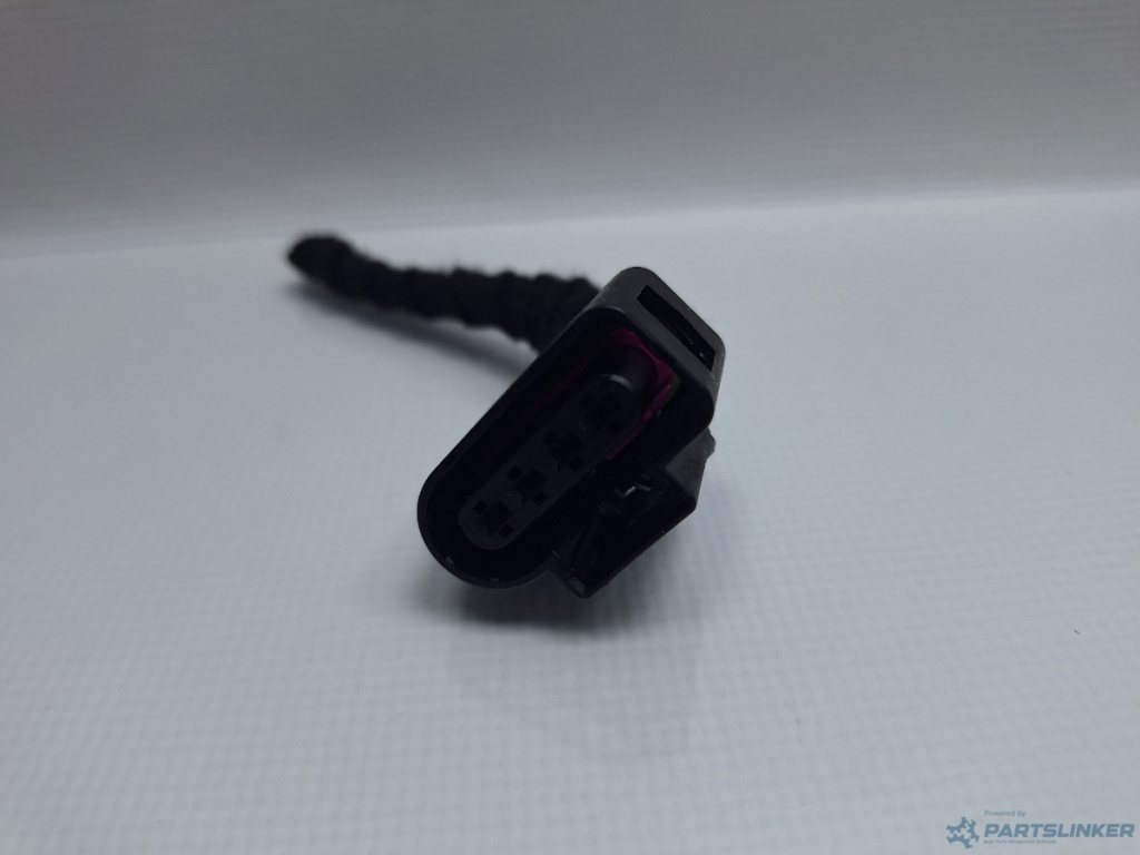 Mufa conector 4 pini AUDI A4 IV Avant (8