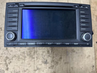 Navigatie, cd player VOLKSWAGEN TOUAREG an 2004-2009 decodata, stare f. buna ,cod 7L6035177E