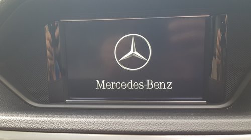 Navigatie Comand Mercedes W212 an 2010 Mare