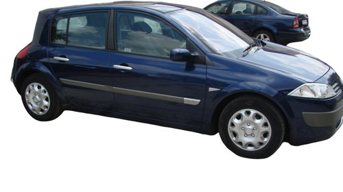 Oala portbagaj Renault Megane 2 [2002 - 2006] Hatchback 5-usi 1.9 dCi MT (120 hp) II (BM0/1_ CM0/1_)