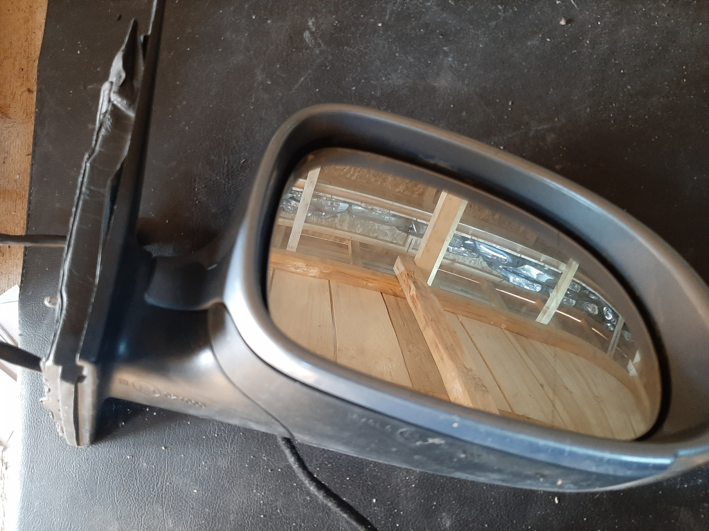 OG12 Oglinda dreapta electrica cu semnalizare VW Passat B6 E1021063