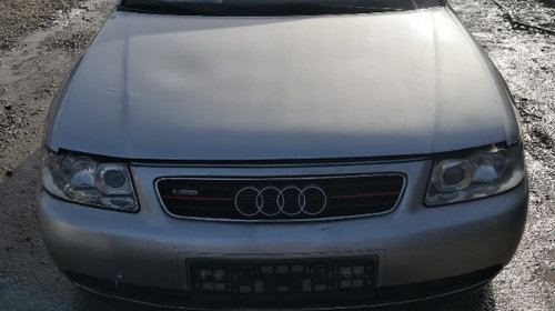 Oglinda dreapta completa Audi A3 8L 2000 Hatc