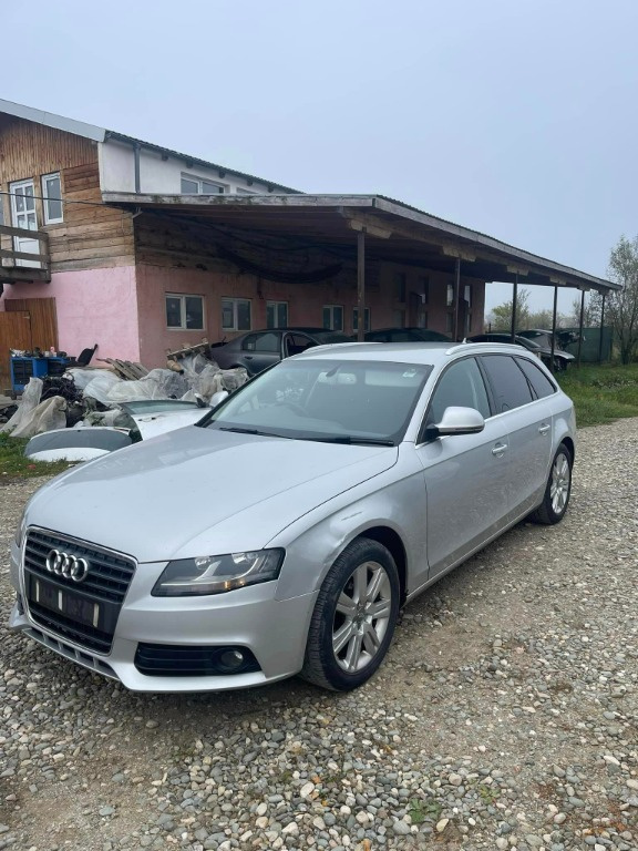 Oglinda dreapta completa Audi A4 B8 2009