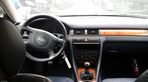 Oglinda dreapta completa Audi A6 4B C5 2000 Break 2.5 tdi