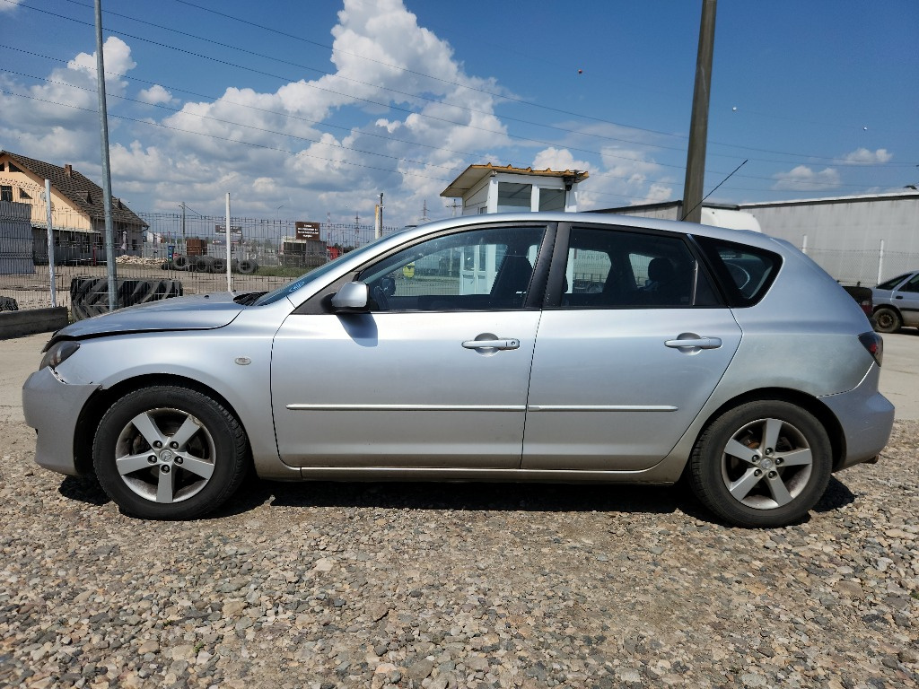 Oglinda dreapta completa Mazda 3 2006 Hatchback 1.6 benzină, automată