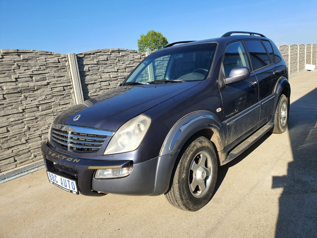 Oglinda dreapta completa SsangYong Rexto