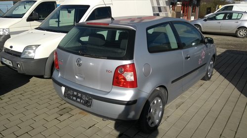 Oglinda dreapta completa Volkswagen Polo 9N 2004 1,4 1,4