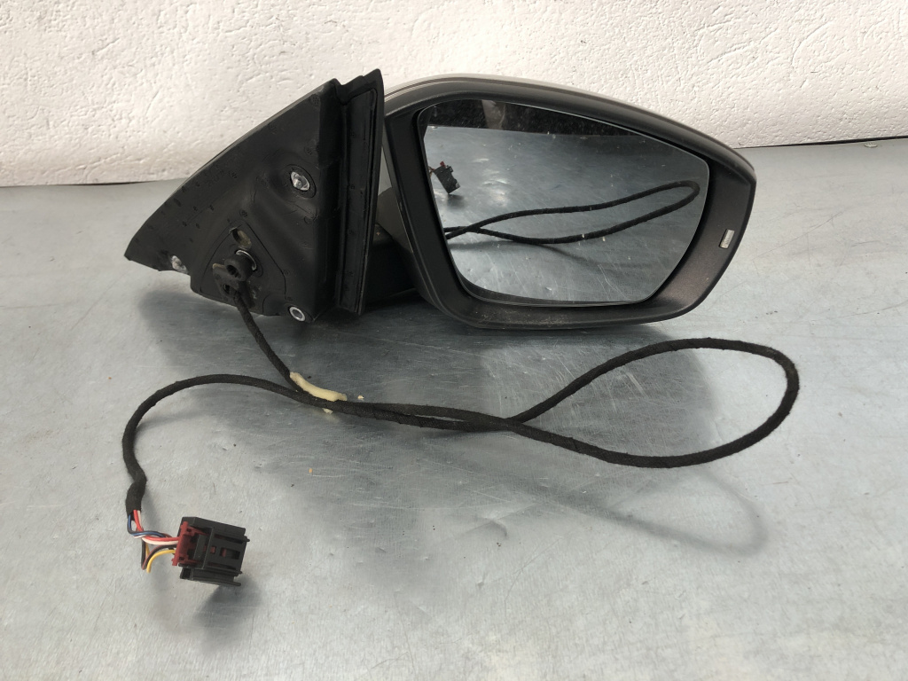 Oglinda dreapta Skoda Octavia 3 Combi 1.6 TDI DSG 7 Automat, 105cp sedan 2014 (cod intern: 89626)