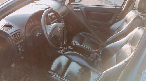 Oglinda retrovizoare interior Opel Astra G 2000 hatchback 1.7 dti