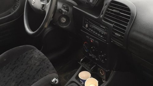 Oglinda retrovizoare interior Opel Zafira 2002 A 2.0 dti