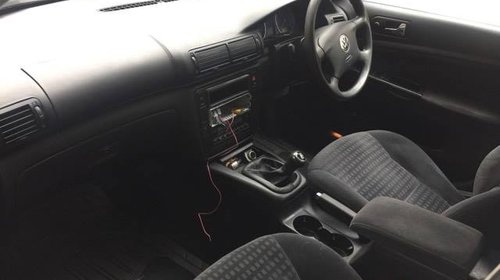 Oglinda retrovizoare interior VW Passat B5 2002 berlina 1.9 TDI 131cp