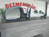 Oglinda stânga manuală Skoda Fabia, an fabricatie 2009
