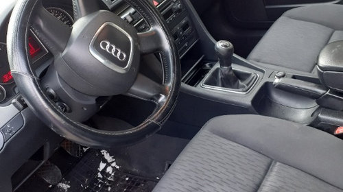 Oglinda stanga completa Audi A4 B7 2005 COMBI 2.0