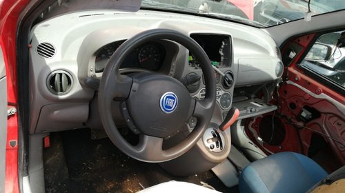 Oglinda stanga completa Fiat Panda 2004 Hatchback 1242 benzina