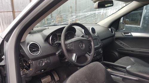 Oglinda stanga completa Mercedes M-CLASS W164 2007 JEEP 3.5
