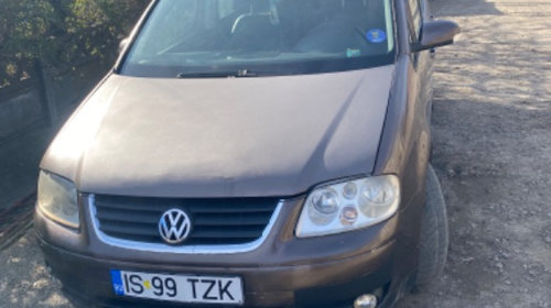 Oglinda stanga completa Volkswagen Touran 200