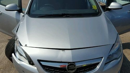 Oglinda stanga /dreapta Opel Astra J 2012 1.3