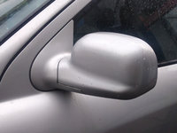 Oglinda stanga Hyundai Santa Fe an 2003