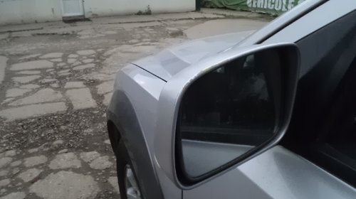 Oglinda stanga , Kia Sorento an fabricatie 2004: motor 2479 cc, diesel