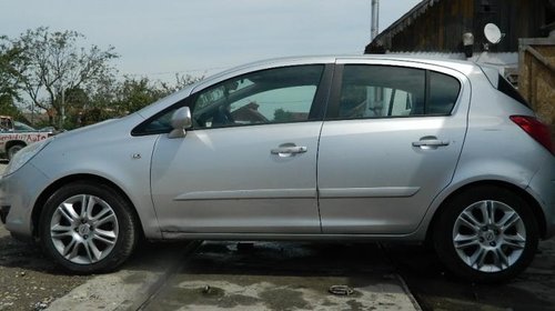 Oglinda stanga Opel Corsa D