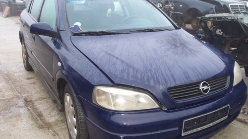Opel Astra G 2.0 DTI ALBASTRU 2001 - pentru d