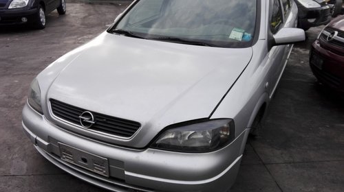 Opel astra g caravan , an fabricatie 2004 , 1