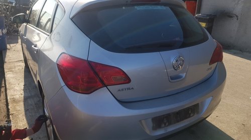 Opel Astra J 1.7 CDTI 6+1 2010