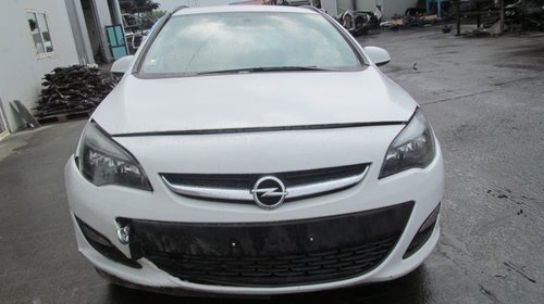 Opel Astra J din 2014