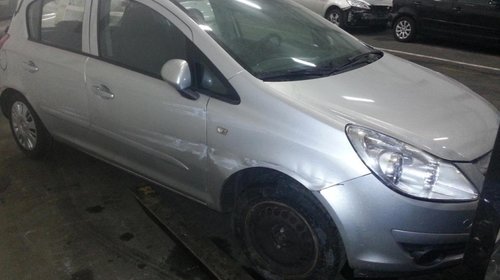 Opel Corsa D in stare de dezmembrare