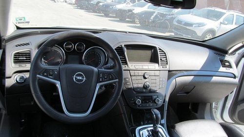 Opel Insignia din 2010