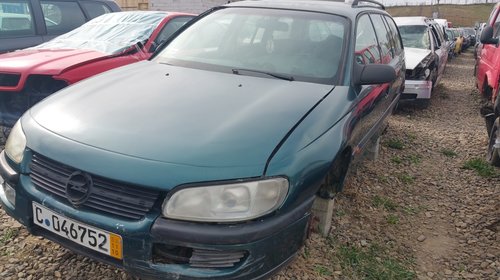 Opel omega an 1997 benzina 1.8