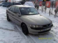 Opel Vectra B Auriu, motor 1.7 D, an 1996, 60 KW