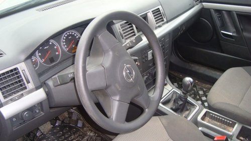 Opel vectra station wagon an 2004 motor 2.0 euro 3 diesel