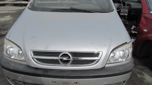 Opel Zafira din 2004