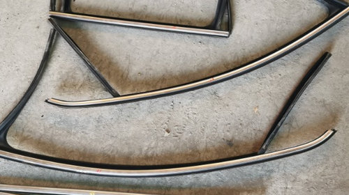 Ornament crom VW Passat B6 rama geam perie bandouri usi usa fata spate stanga dreapta