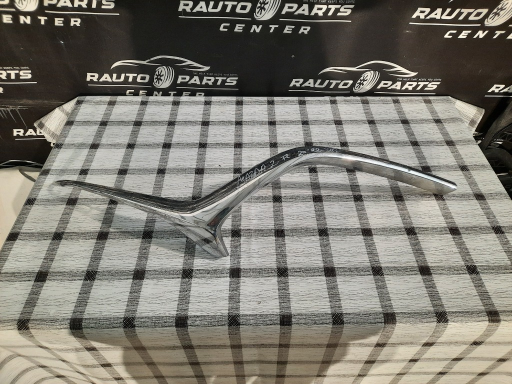 Ornament grila stanga Mazda 2 Facelift 2020/2021/2022
