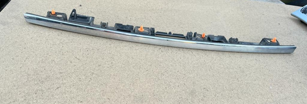 Ornament lămpi număr Mercedes S204 C Class A2047400593