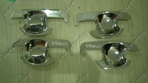 ORNAMENT MANERE CROMATE TOYOTA HILUX VIGO 200