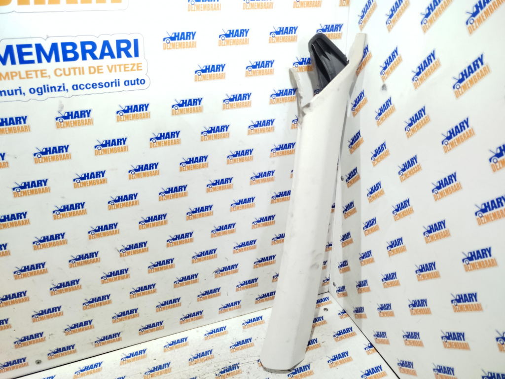 Ornament stalp dreapta parbriz avand codul original 3G0867234 pentru Vw Passat B8 Fl