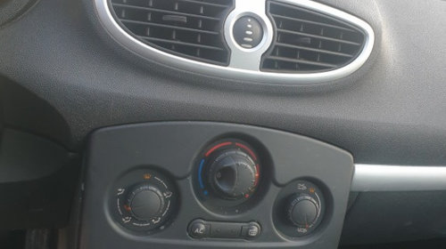 Panou Comanda clima AC Renault Clio 3 2012