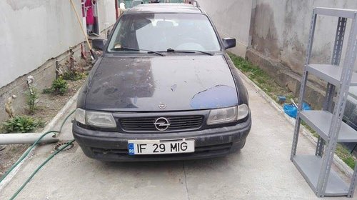 Parbriz opel astra f