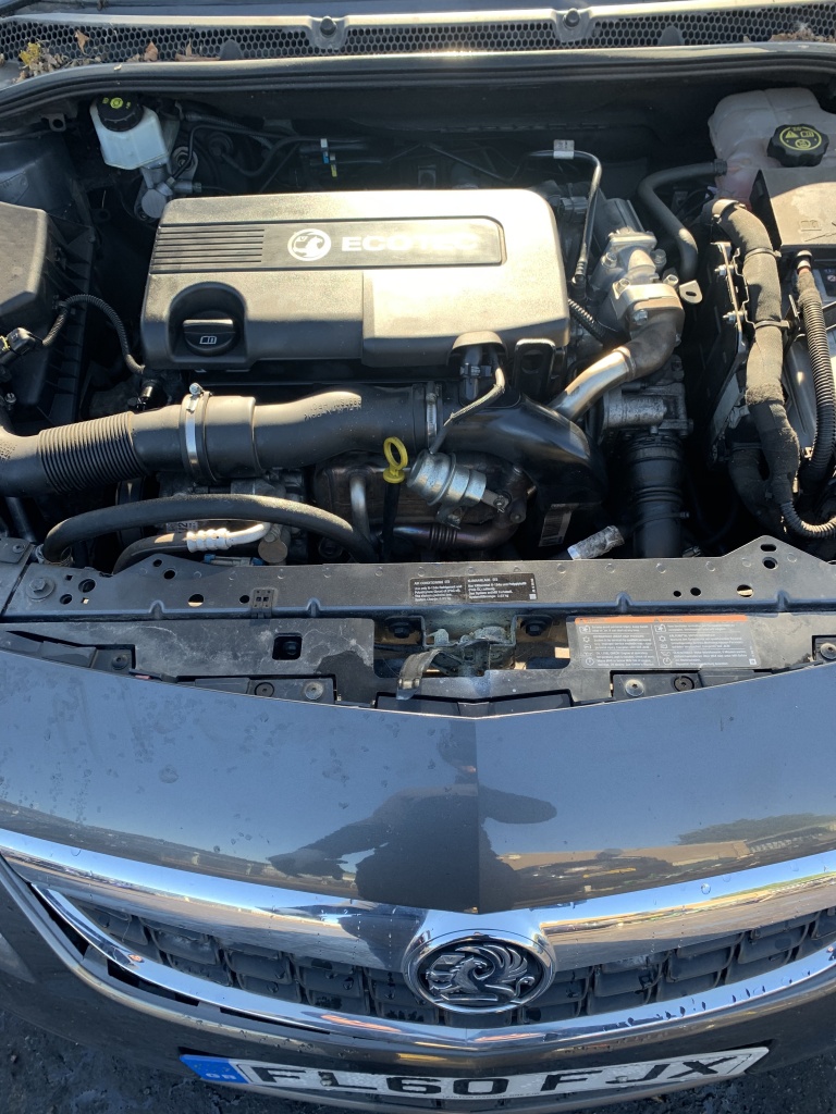 Parbriz Opel Astra J 2010 Hatchback 1.7C
