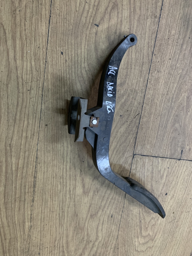 Pedala acceleratie Dacia Logan 1.6 MPI, cod produs: 11218213