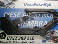 Pedala acceleratie Mercedes E Class A2033010001