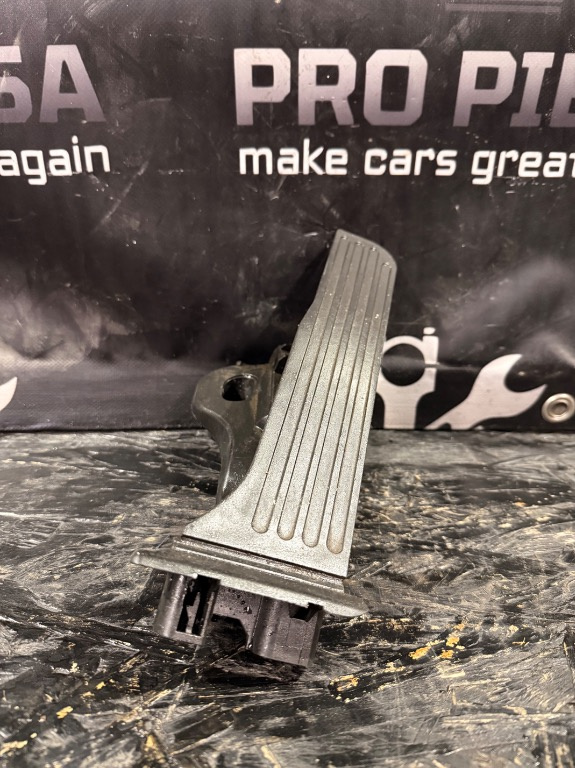 Pedala acceleratie Volkswagen Golf 5 1k1721503P - imagine 1