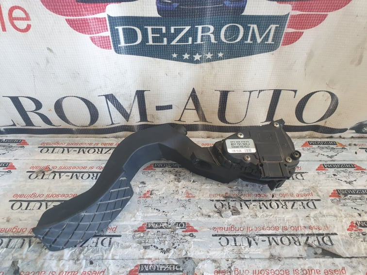 Pedala acceleratie VW Passat CC 2.0 TDI 136cp cod piesa : 8D1721523J
