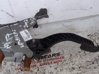 Pedala ambreiaj Nissan Qashqai din 2020, motor 1.5 Diesel. Cod piesa: 465033762R--A