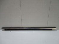Perie geam cromat usa dreapta spate Audi A8 An 2003-2009 cod 4E0853764B
