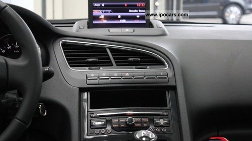 Peugeot 5008 navigatie gps harti SD CARD FULL