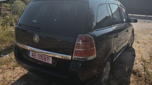 Piese dezmembrări dezmembrez mașina pe tru dezmembrat Opel Zafira 1.9cdti